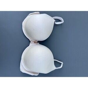 Victoria's Secret Body By Victoria Perfect Shape Bra Beige 34DDD F75 Underwire